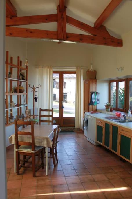 Gite Dans Un Hameau De Charme Castelnau-Durban Exterior foto