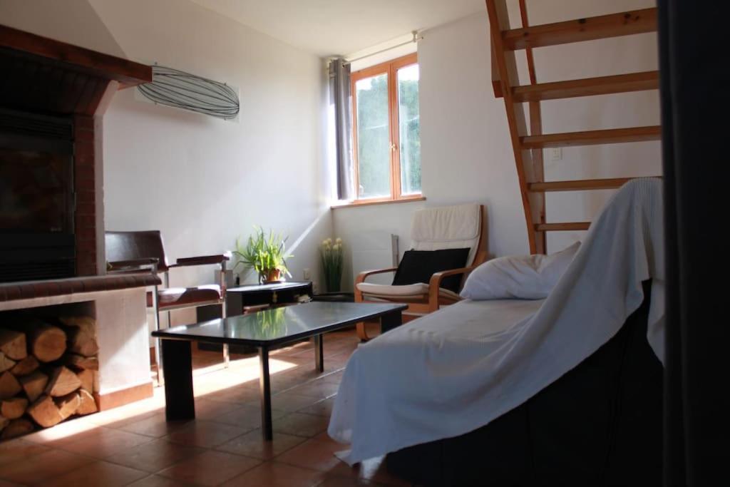 Gite Dans Un Hameau De Charme Castelnau-Durban Exterior foto